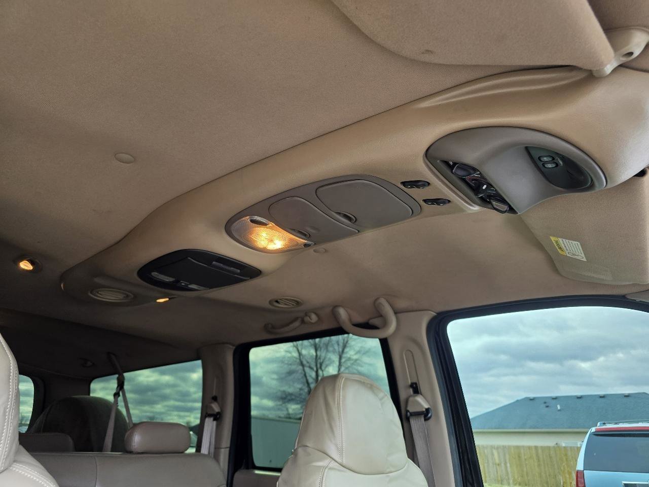 Used 2001 Ford Excursion Limited image 16