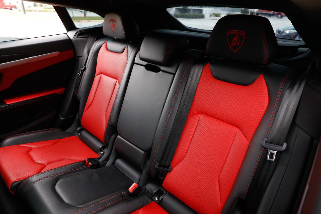 Used 2020 Lamborghini Urus image 10