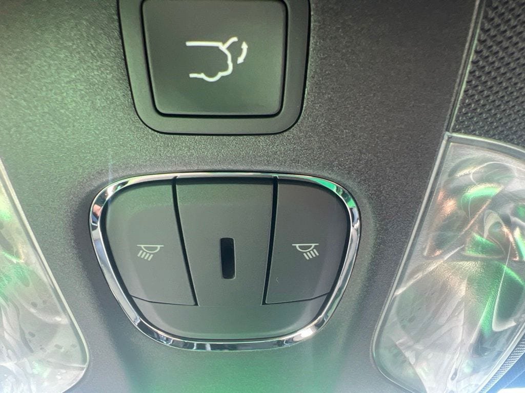 New 2026 Jeep Compass Limited AWD/4WD image 32