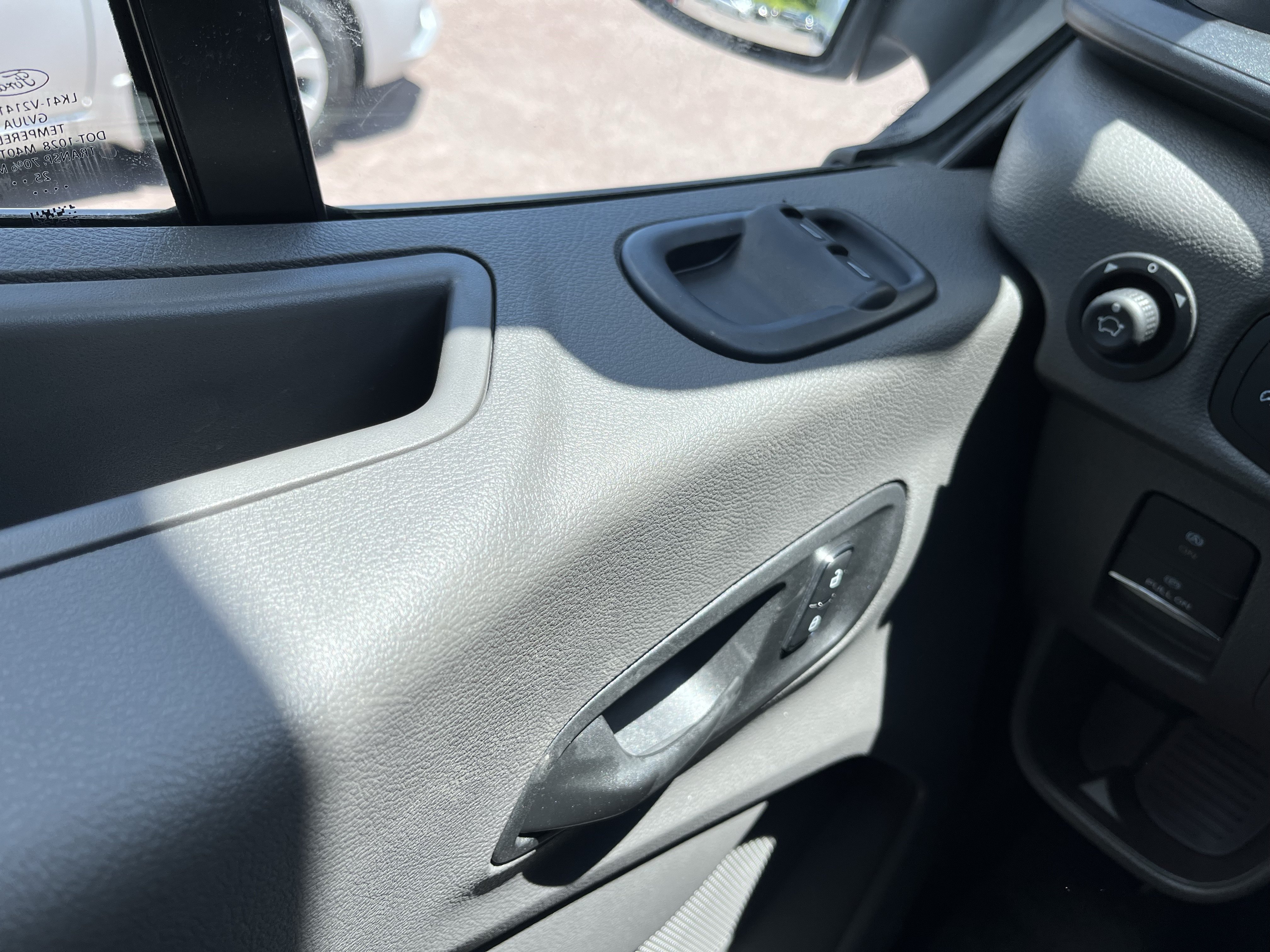 New 2026 Ford Transit 150 Low Roof RWD image 19