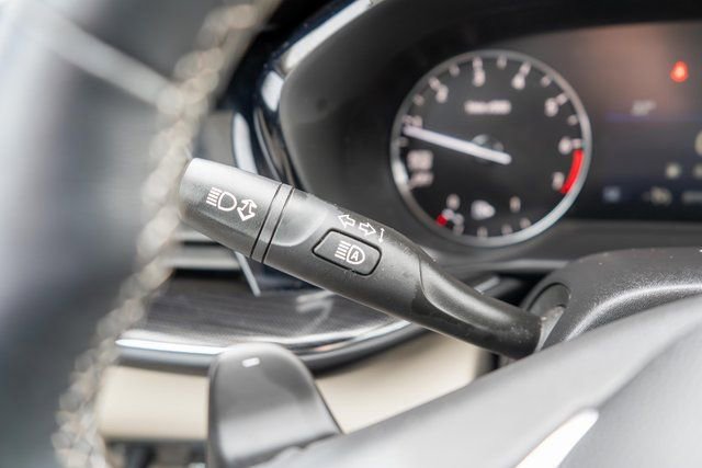 Used 2023 Buick Envision Preferred image 23