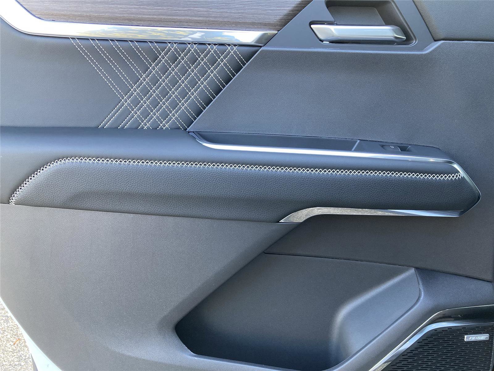 New 2026 GMC Acadia Denali w/ Super Cruise Package image 26