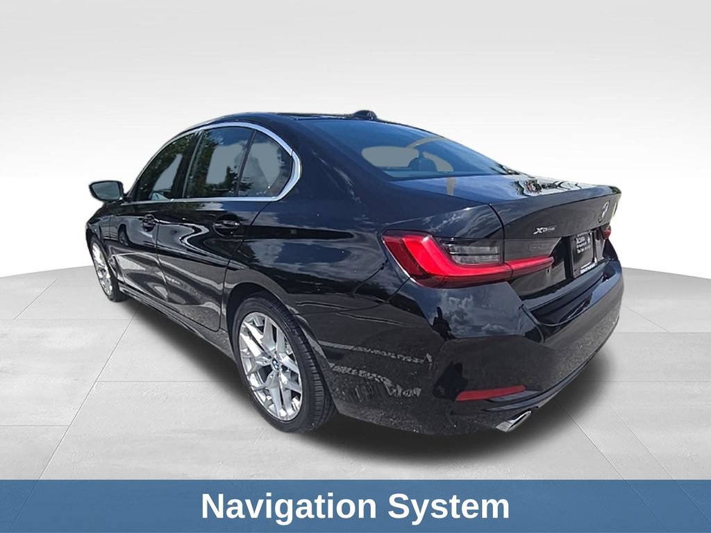 Used 2025 BMW 330i xDrive Sedan AWD/4WD image 3