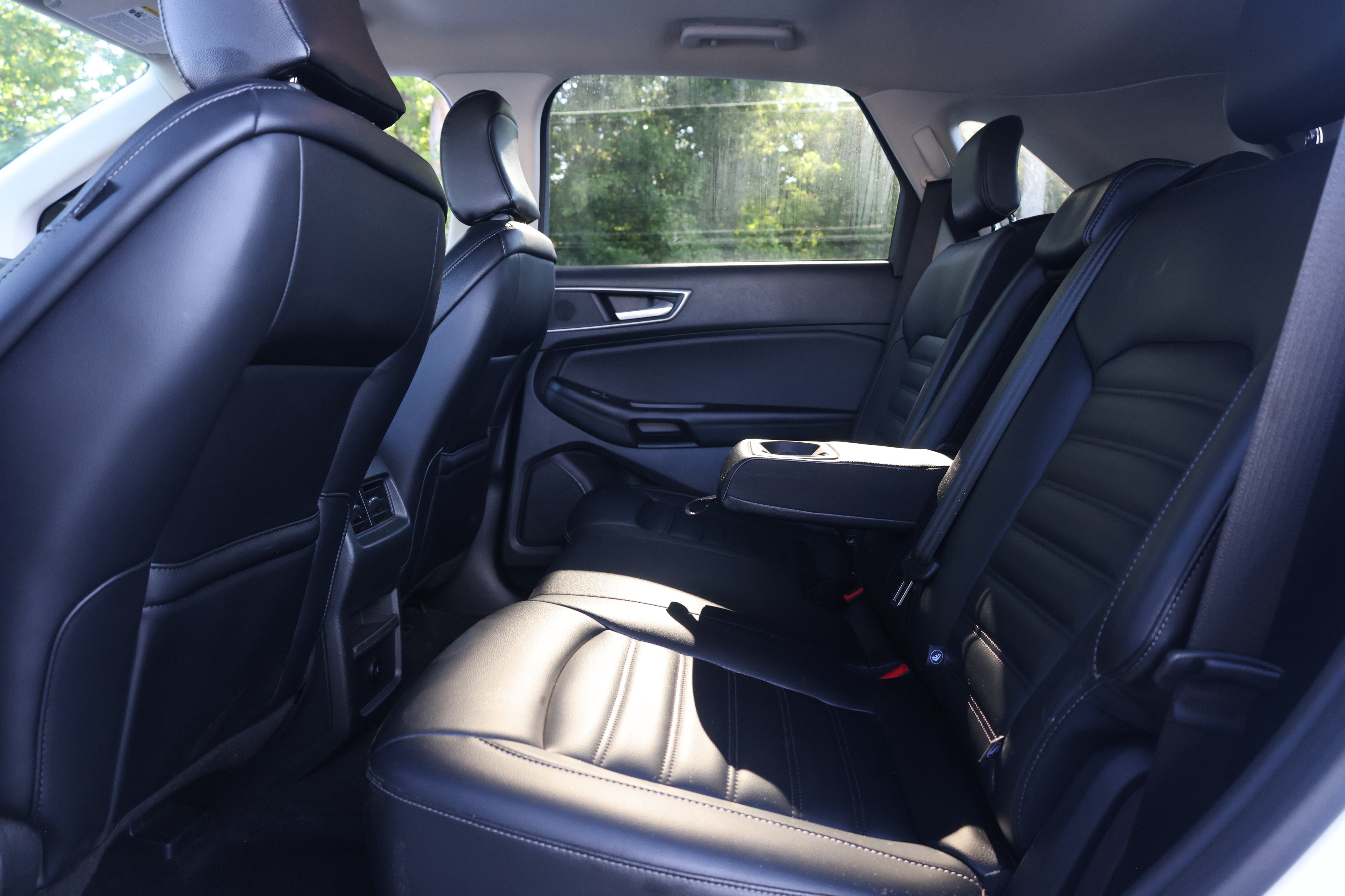 Used 2024 Ford Edge SEL AWD/4WD image 13