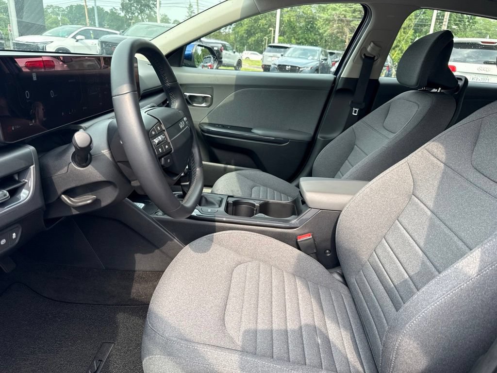 Certified 2025 Kia K4 GT-Line Turbo FWD image 11