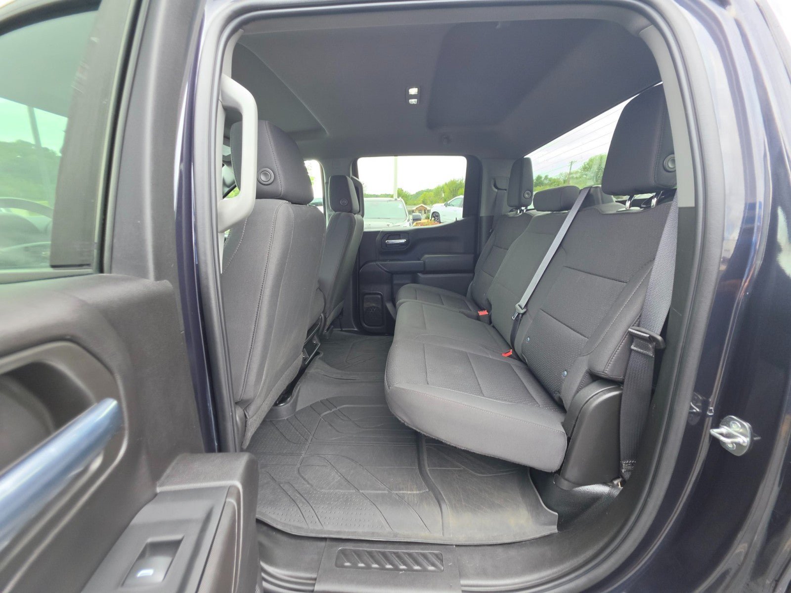 Used 2022 Chevrolet Silverado 1500 W/T w/ WT Value Package AWD/4WD image 19