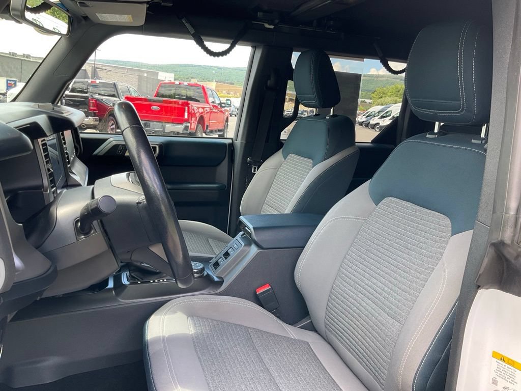 Used 2022 Ford Bronco Outer Banks AWD/4WD image 16