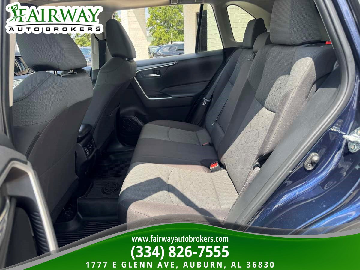 Used 2023 Toyota RAV4 XLE w/ Convenience Package FWD image 11