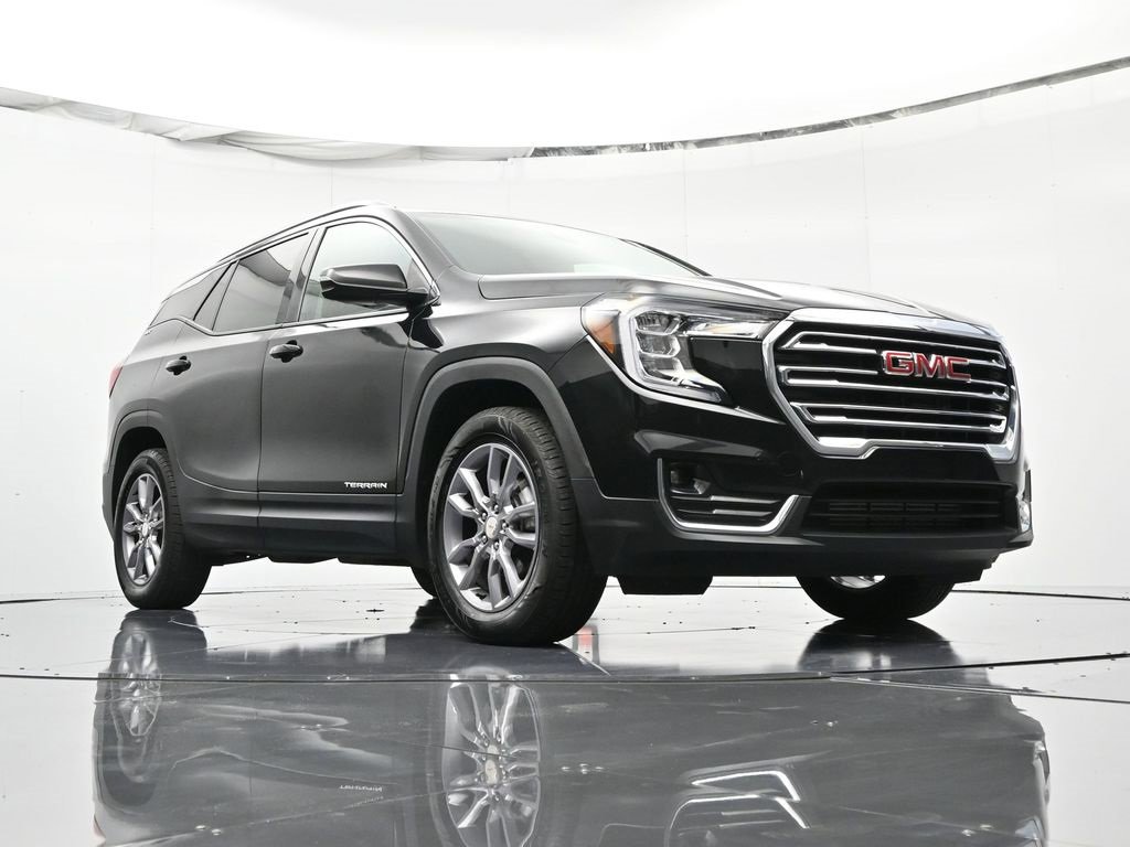 Used 2023 GMC Terrain SLT image 37