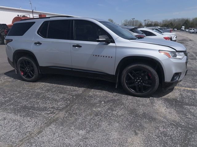 Used 2019 Chevrolet Traverse Premier w/ Redline Edition AWD/4WD image 8