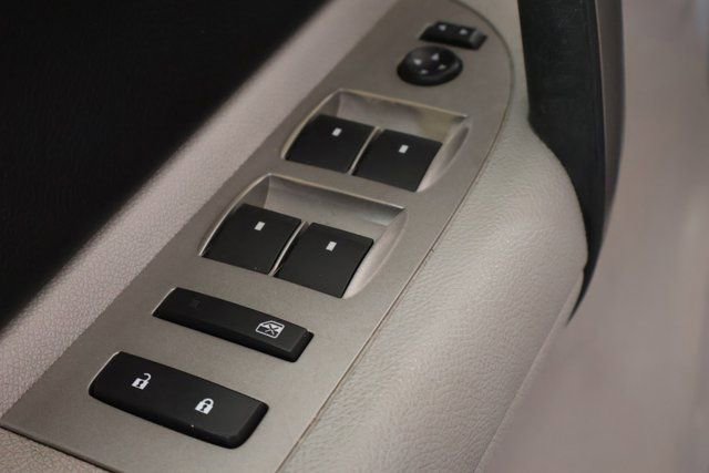 Used 2009 Chevrolet Silverado 1500 LT w/ Power Pack Plus AWD/4WD image 10