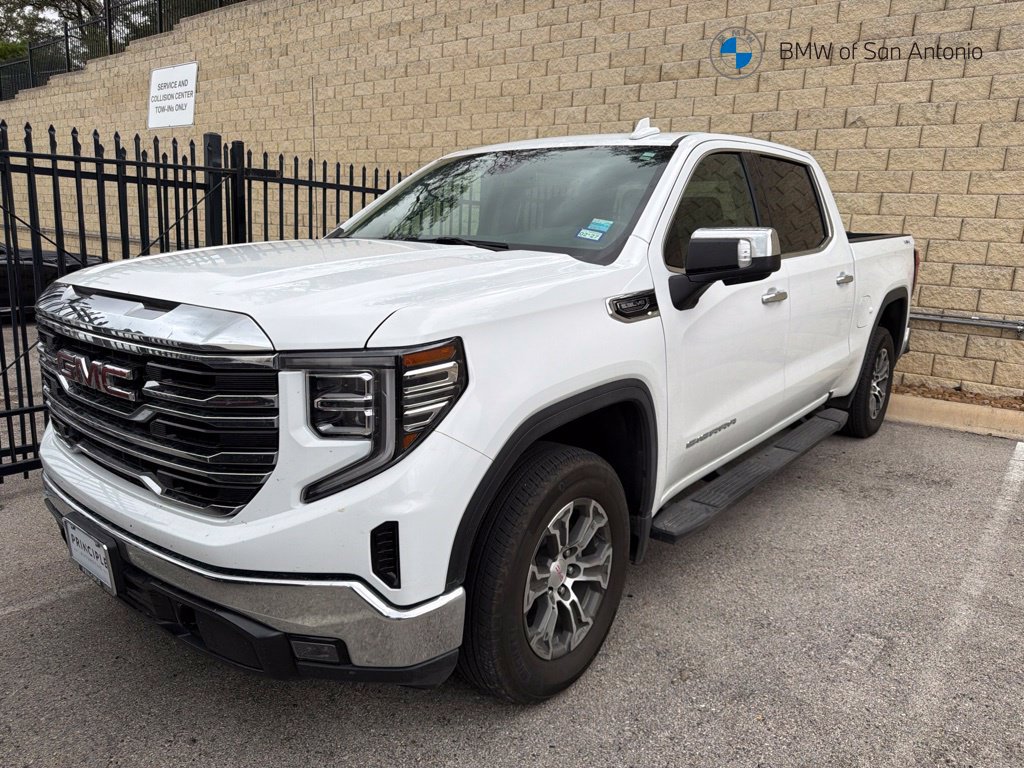 Used 2025 GMC Sierra 1500 SLT AWD/4WD image 1