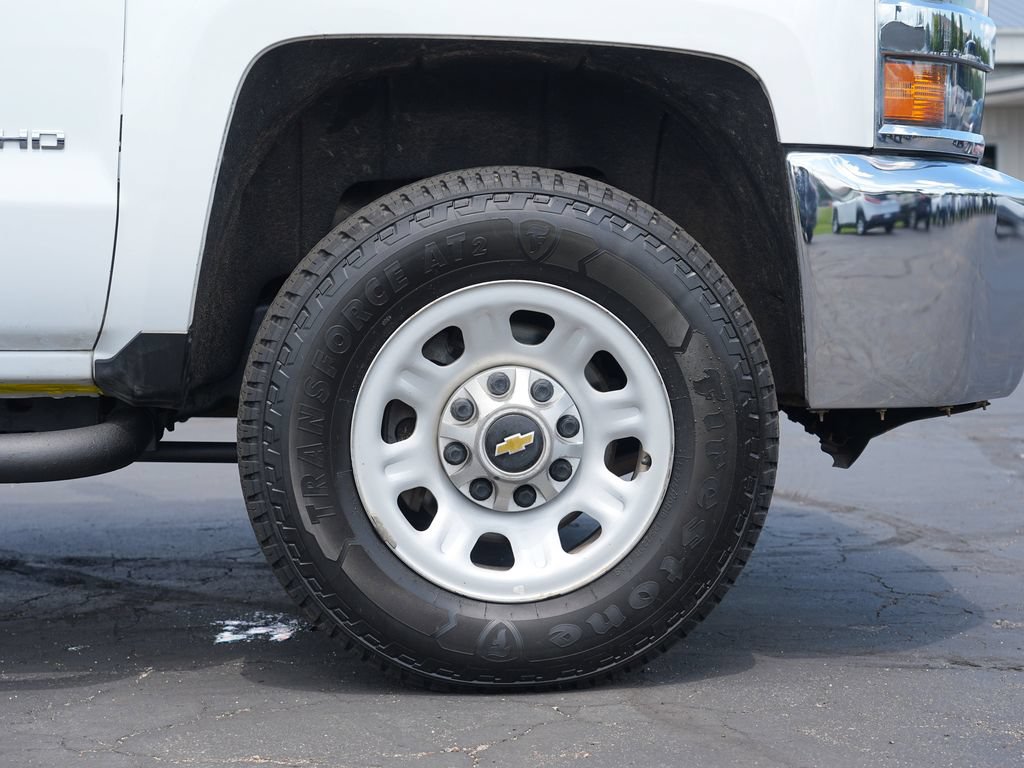 Used 2018 Chevrolet Silverado 3500 4x4 Crew Cab image 11