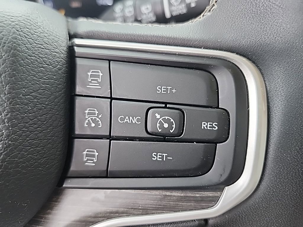 Used 2023 Jeep Wagoneer Series III w/ Preferred Equipment Group image 36