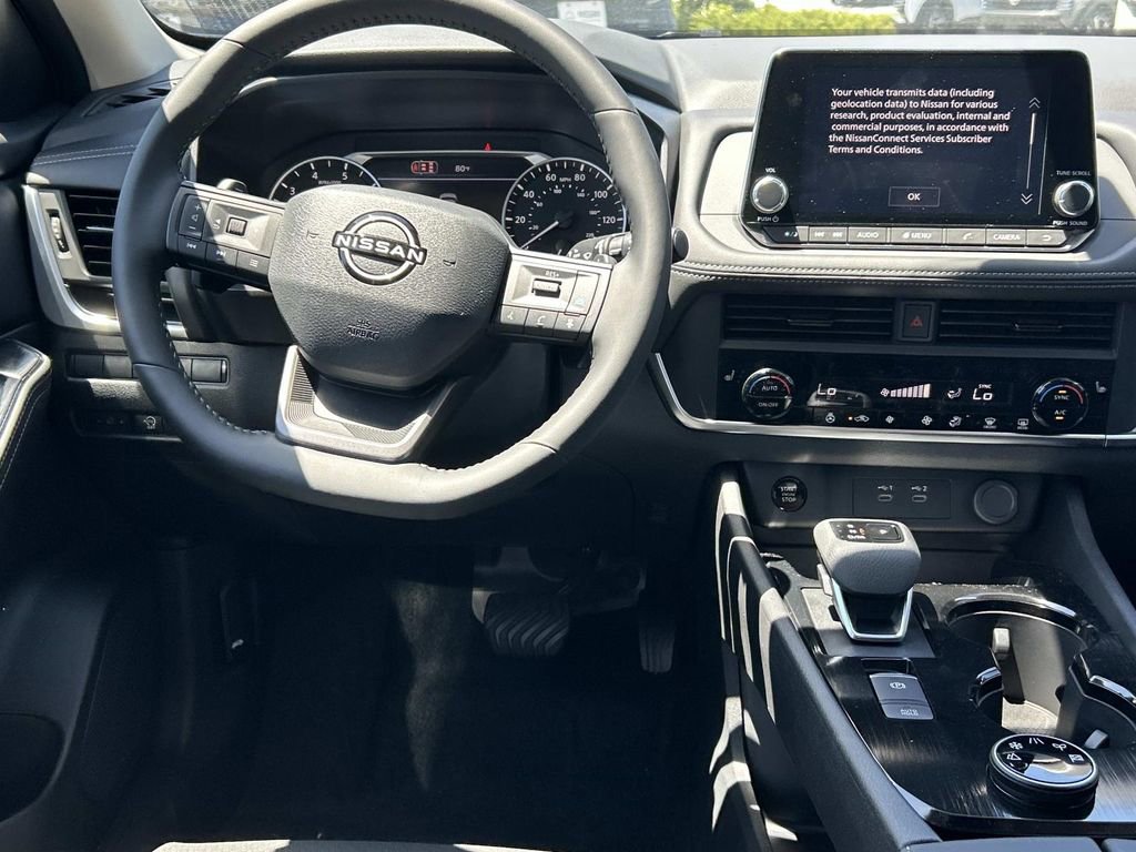 New 2026 Nissan Rogue SV AWD/4WD image 25