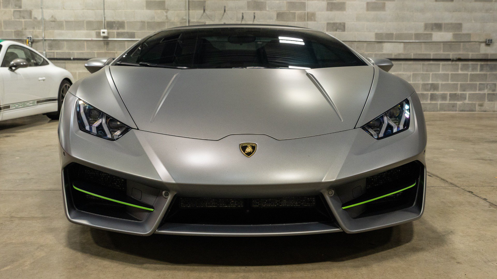 Used 2017 Lamborghini Huracan LP 580-2 RWD image 25