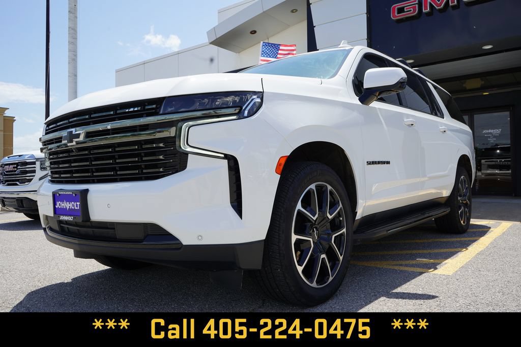 Used 2022 Chevrolet Suburban RST w/ Sport Performance Package AWD/4WD image 4