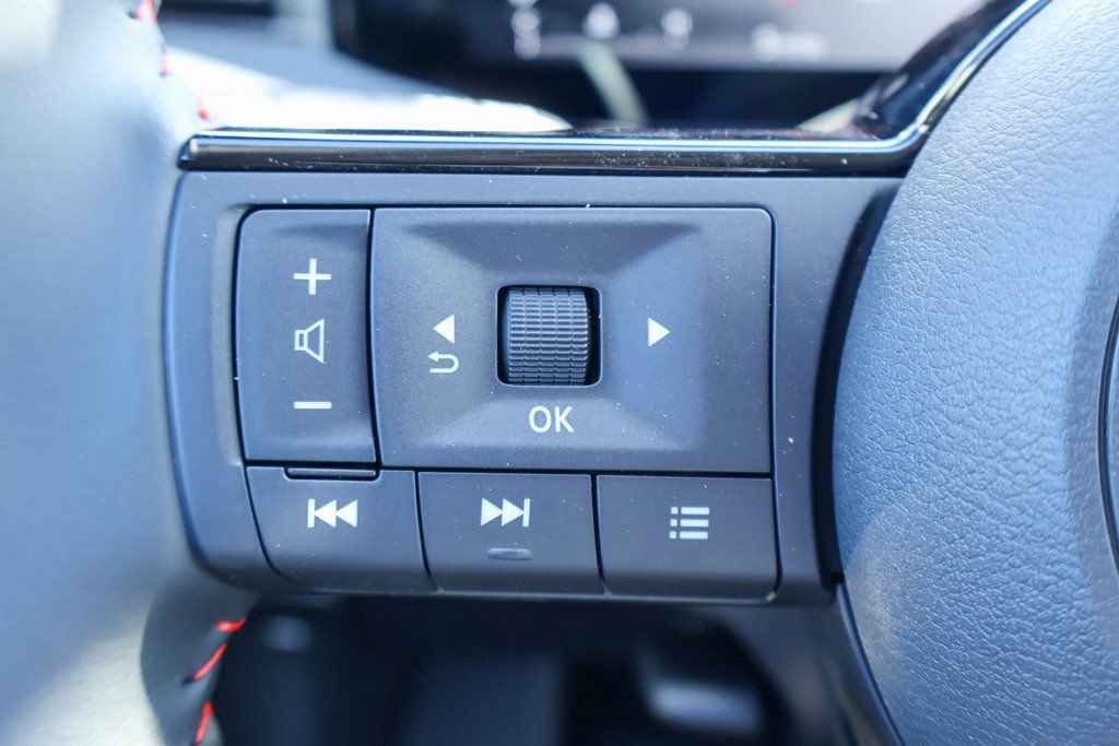 New 2026 Nissan Kicks SR image 10