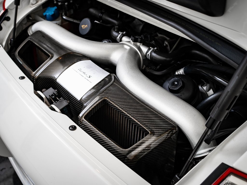 Used 2011 Porsche 911 Turbo S image 52