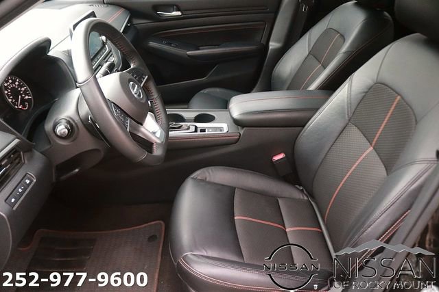 Used 2022 Nissan Altima 2.5 SR w/ Midnight Edition Package AWD/4WD image 15