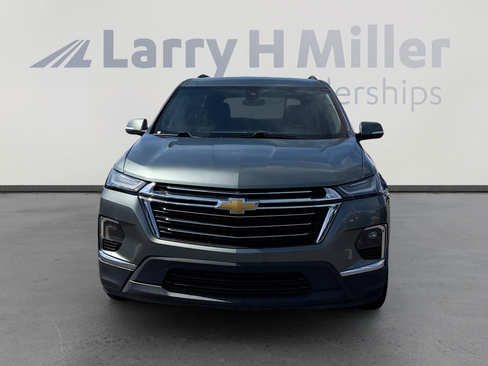 Used 2023 Chevrolet Traverse LT image 8