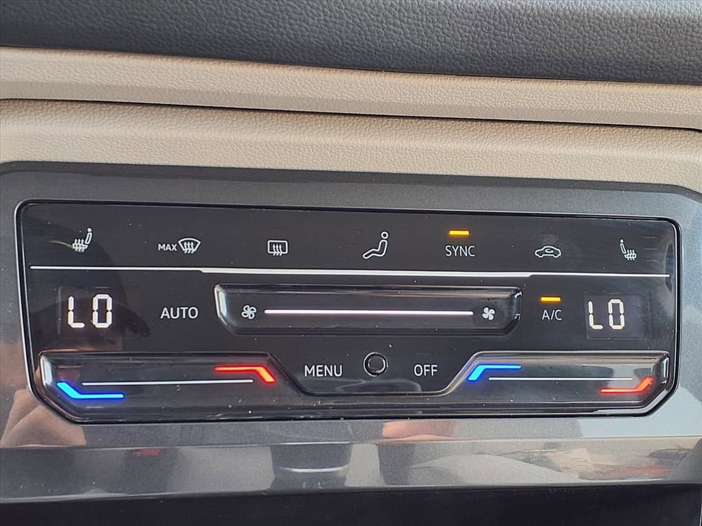 Used 2023 Volkswagen Tiguan SE FWD image 6