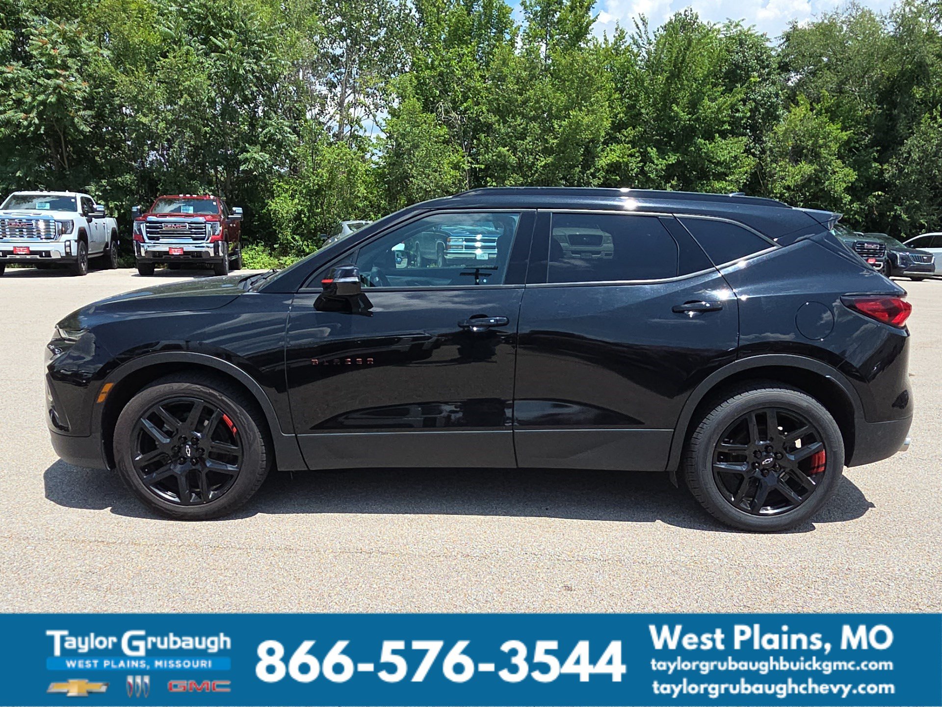 Used 2021 Chevrolet Blazer LT w/ Redline Edition AWD/4WD image 5
