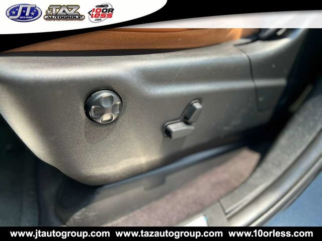 Used 2018 Jeep Grand Cherokee SRT AWD/4WD image 16