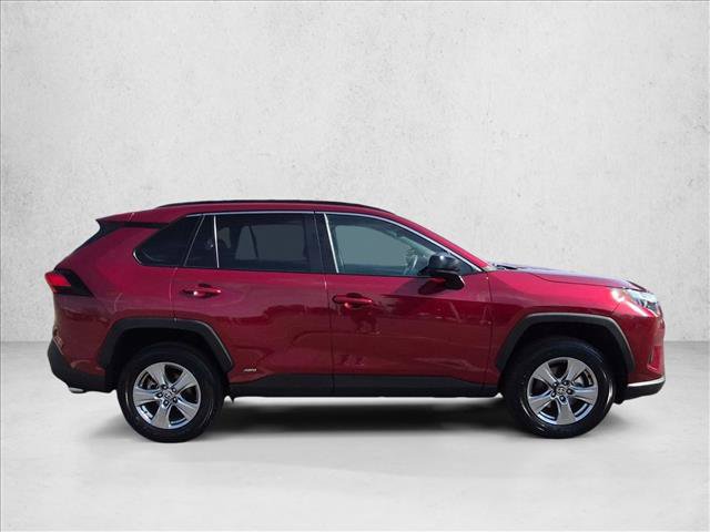 Certified 2025 Toyota RAV4 LE AWD/4WD image 4
