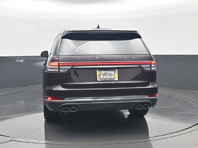 Used 2023 Lincoln Aviator AWD w/ Premium Package image 6