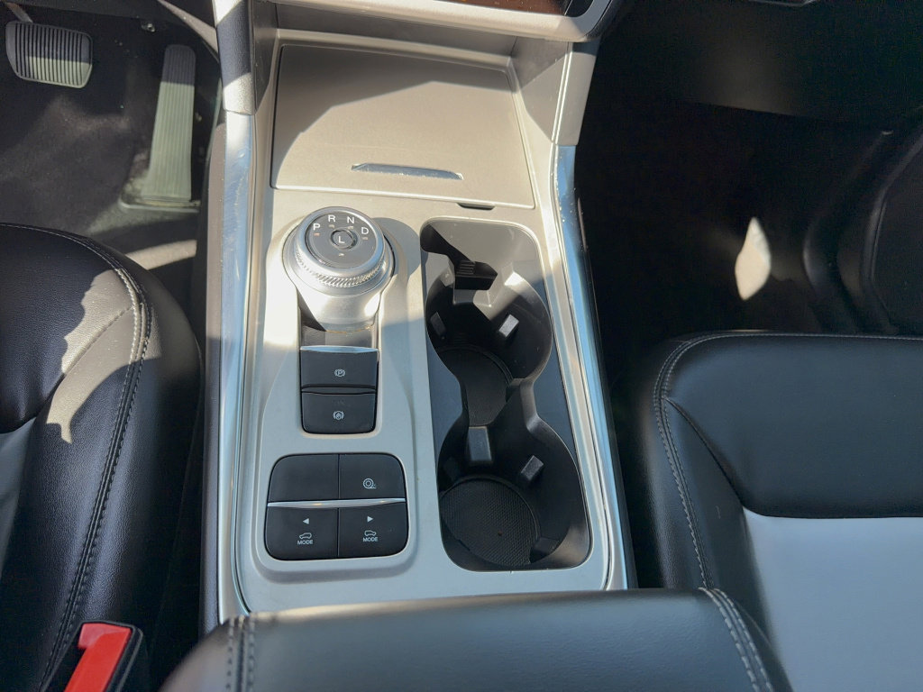 Certified 2023 Ford Explorer XLT w/ Equipment Group 202A image 25