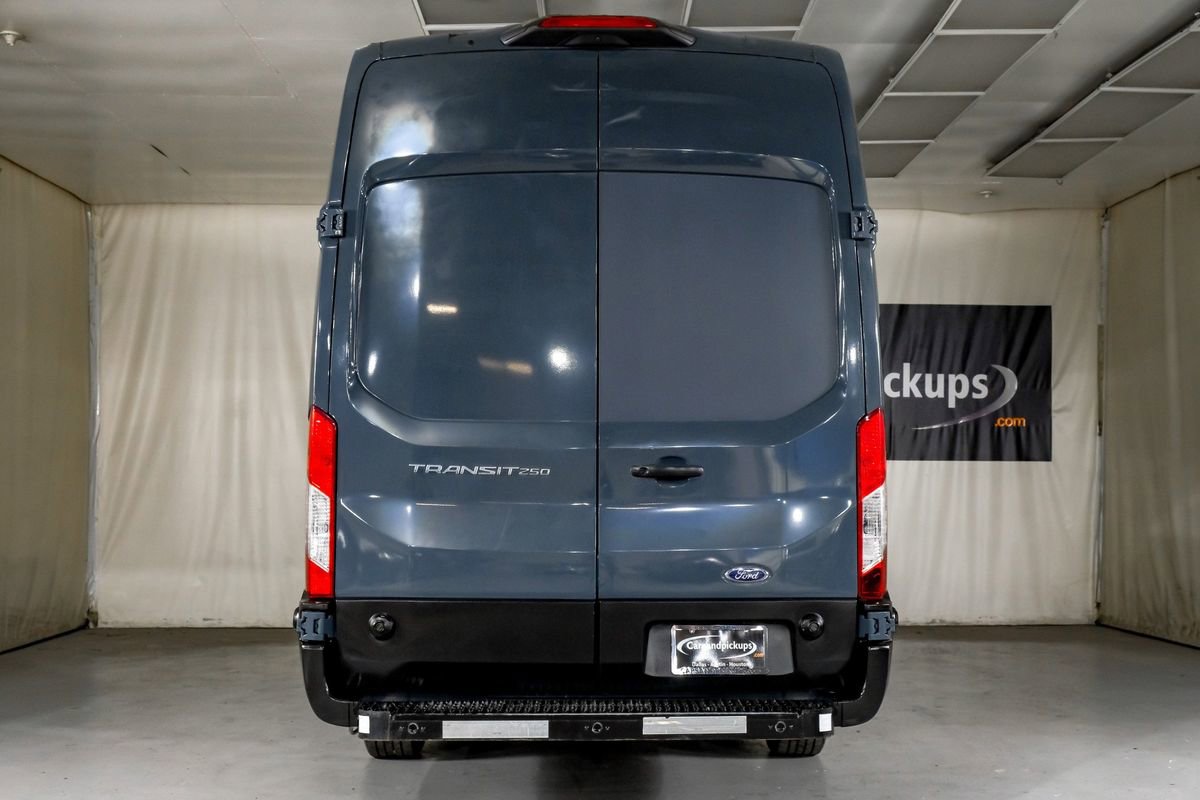 Used 2019 Ford Transit 250 148 High Roof Extended image 9