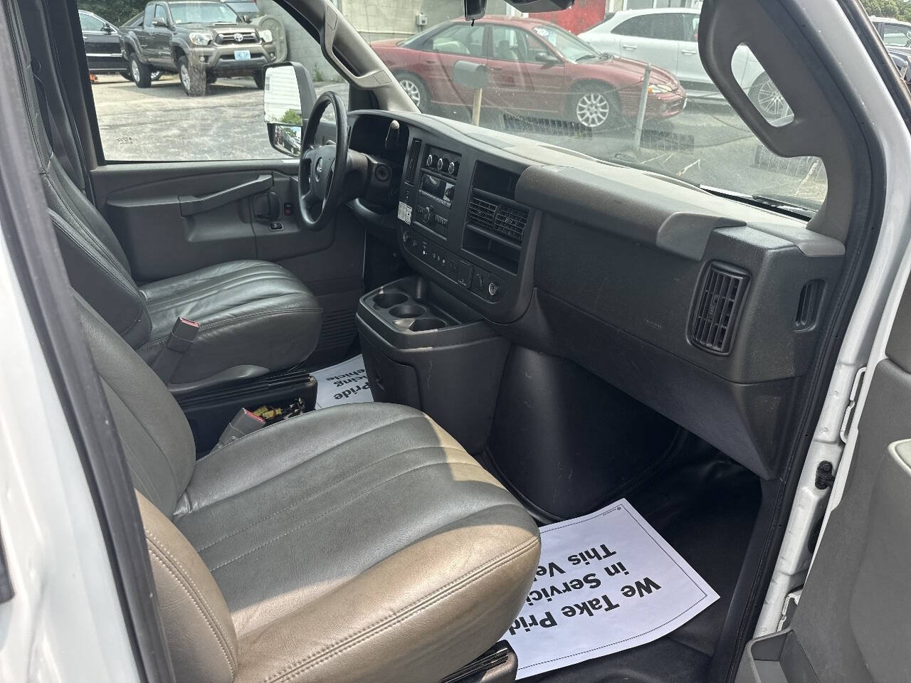 Used 2021 GMC Savana 3500 Extended w/ Power Convenience Package RWD image 13