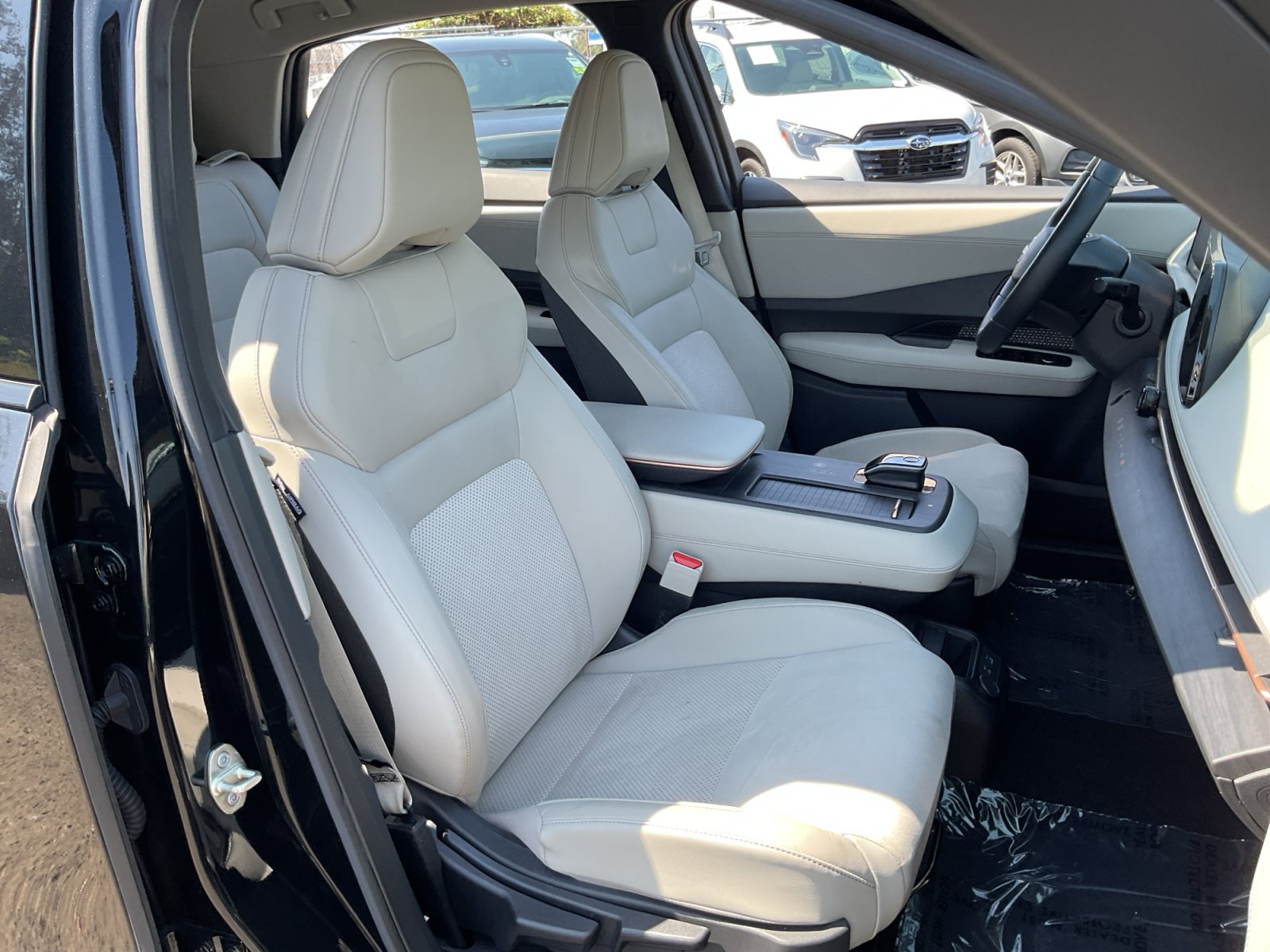 Used 2023 Nissan Ariya FWD image 21