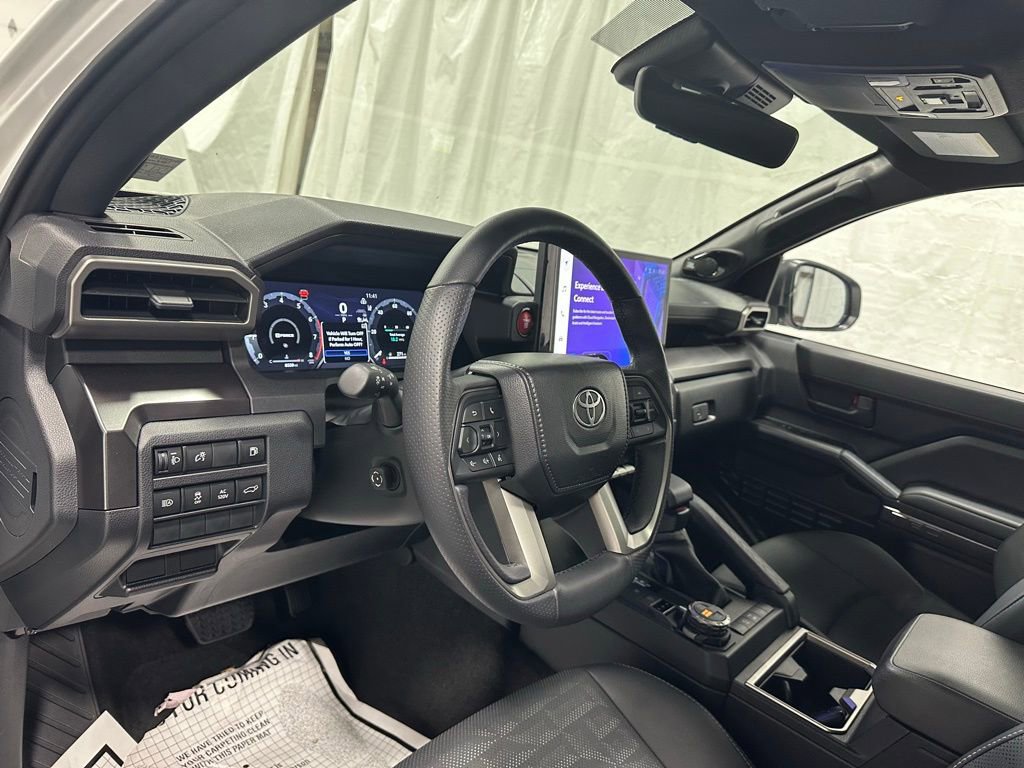 Used 2025 Toyota 4Runner TRD Off-Road Premium image 15