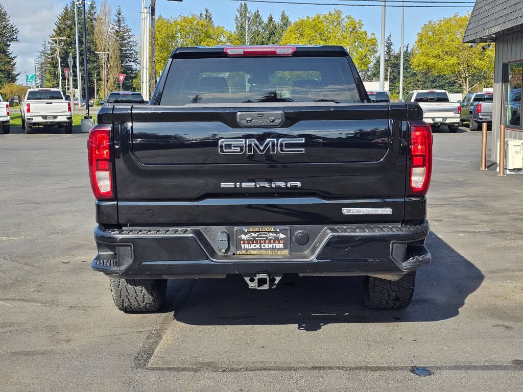 Used 2022 GMC Sierra 1500 Elevation w/ LPO, Elevation Black Package AWD/4WD image 4