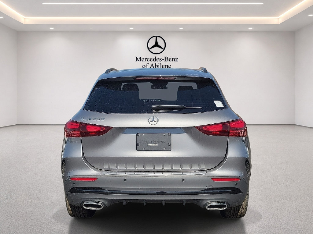 Used 2025 Mercedes-Benz GLA 250 image 4