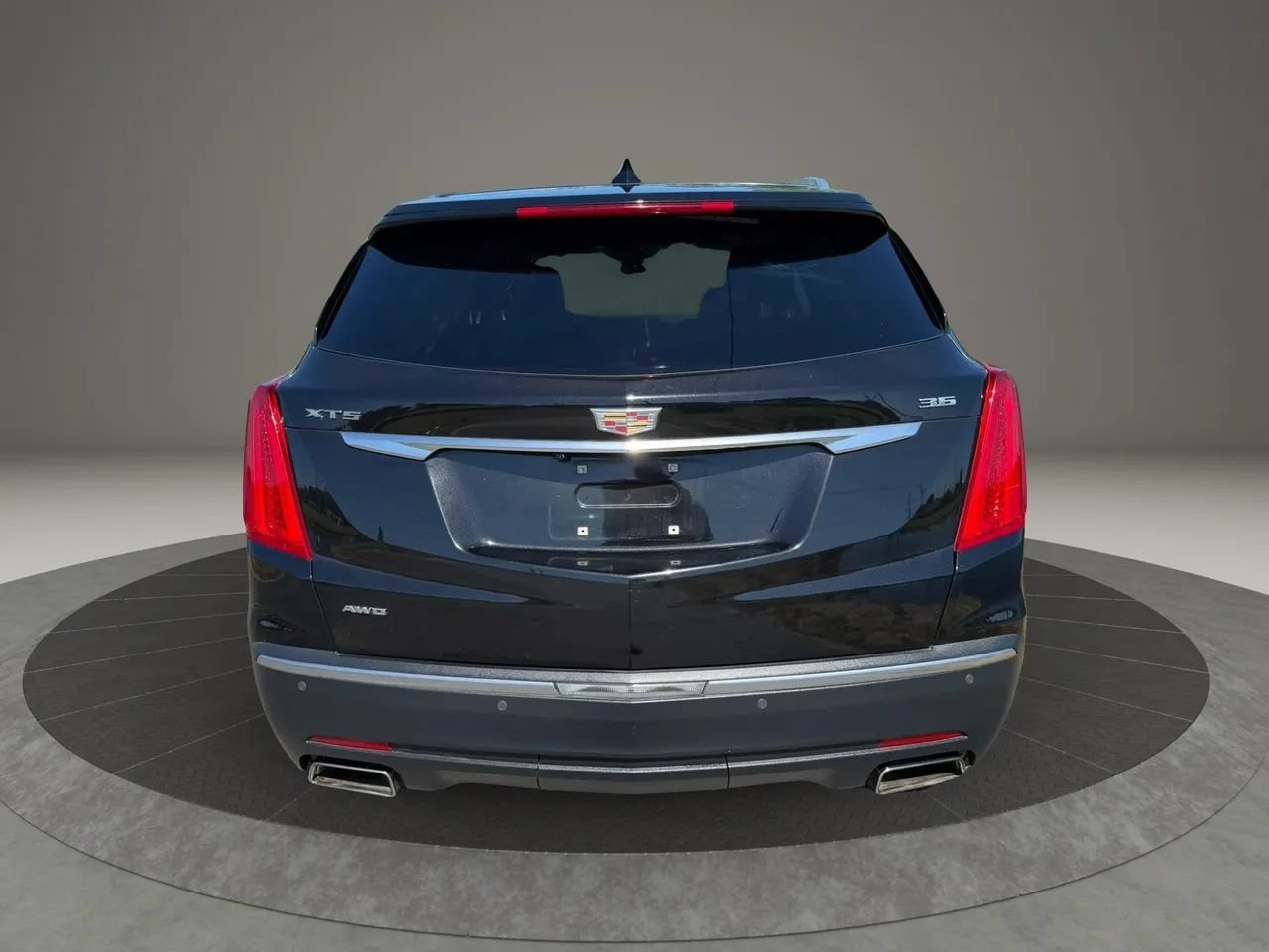 Used 2017 Cadillac XT5 Luxury w/ Driver Awareness Package AWD/4WD image 7