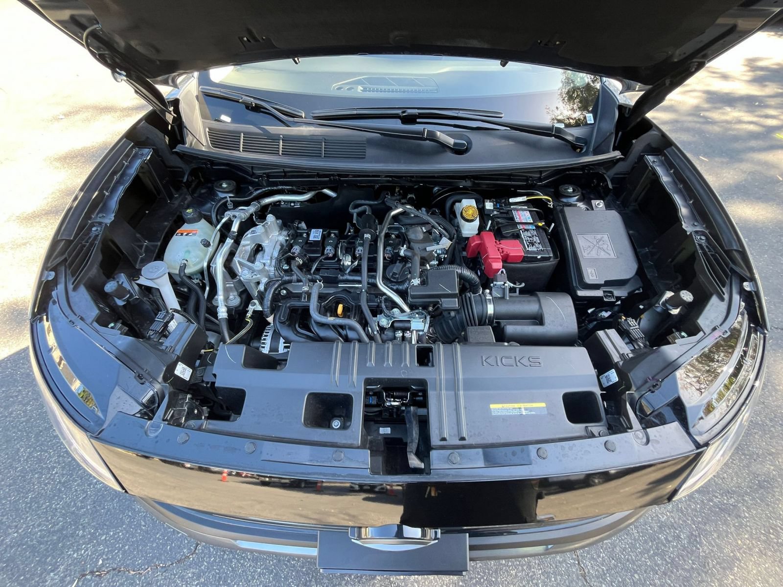 Used 2026 Nissan Kicks SR AWD/4WD image 31
