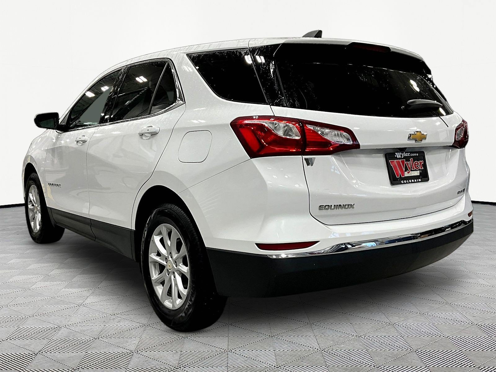 Used 2019 Chevrolet Equinox LT AWD/4WD image 4