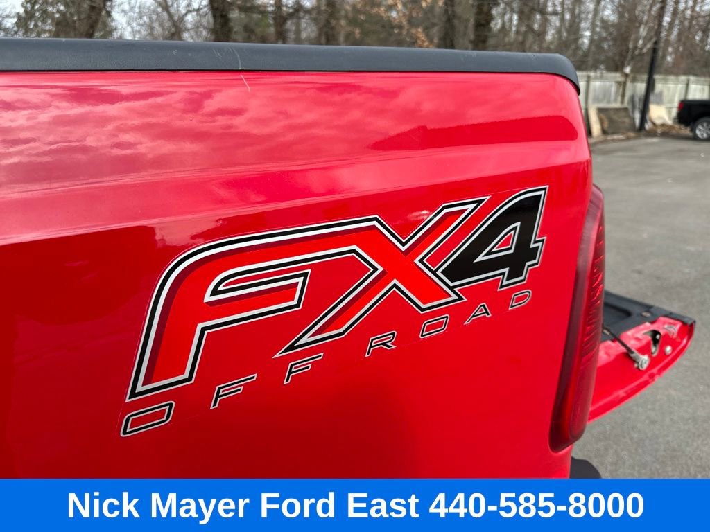 Used 2015 Ford F250 XLT w/ XLT Premium Package image 16