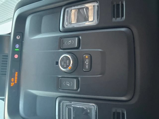 Used 2025 GMC Yukon XL Elevation RWD image 39