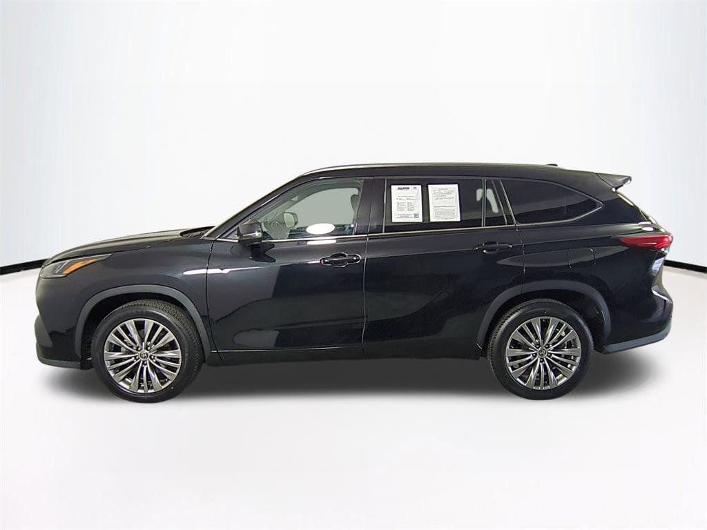 Used 2021 Toyota Highlander Platinum image 8