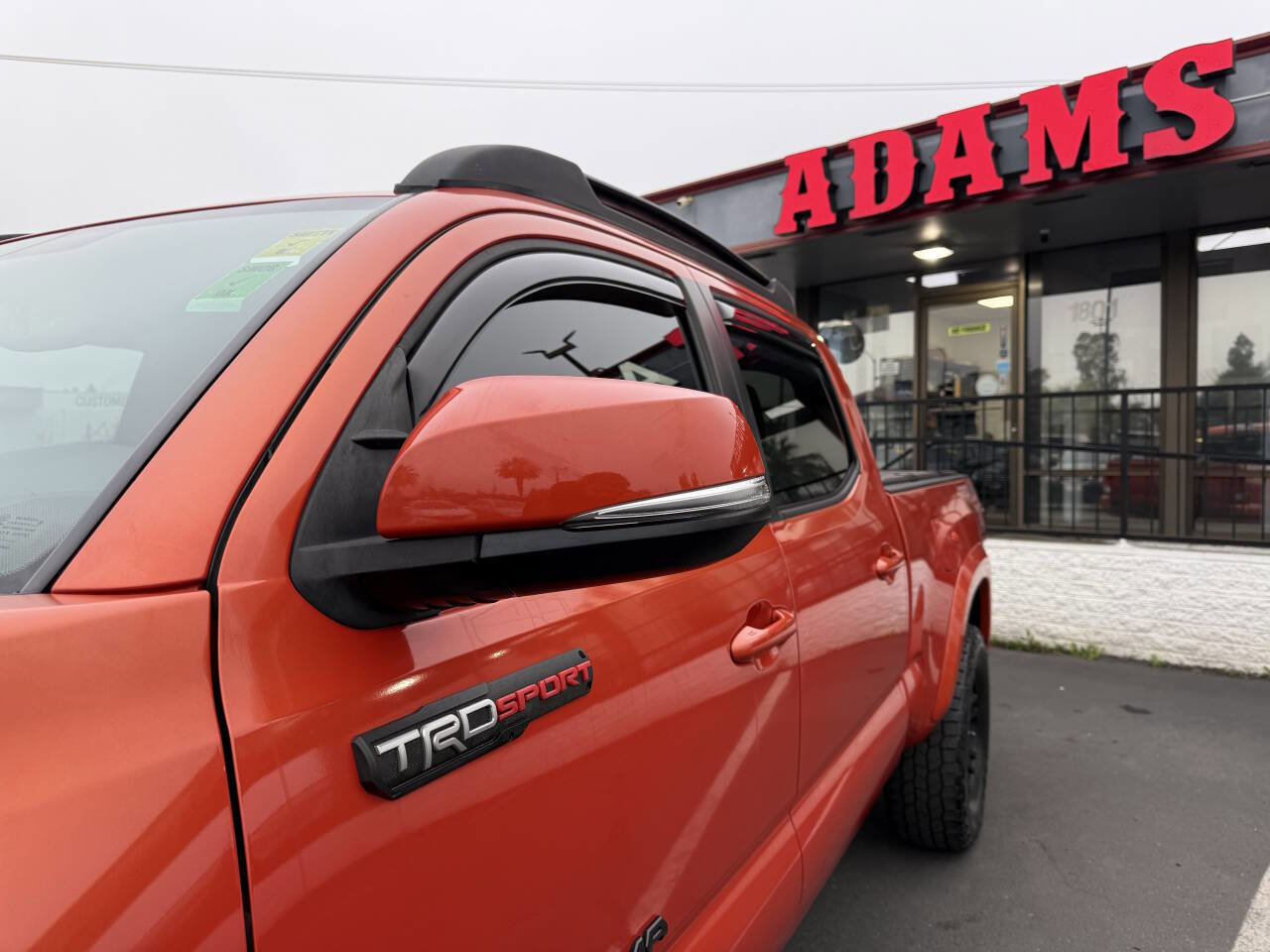 Used 2017 Toyota Tacoma TRD Sport image 30