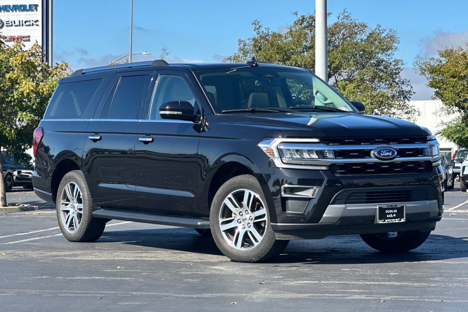 Used 2024 Ford Expedition Max Limited RWD image 2