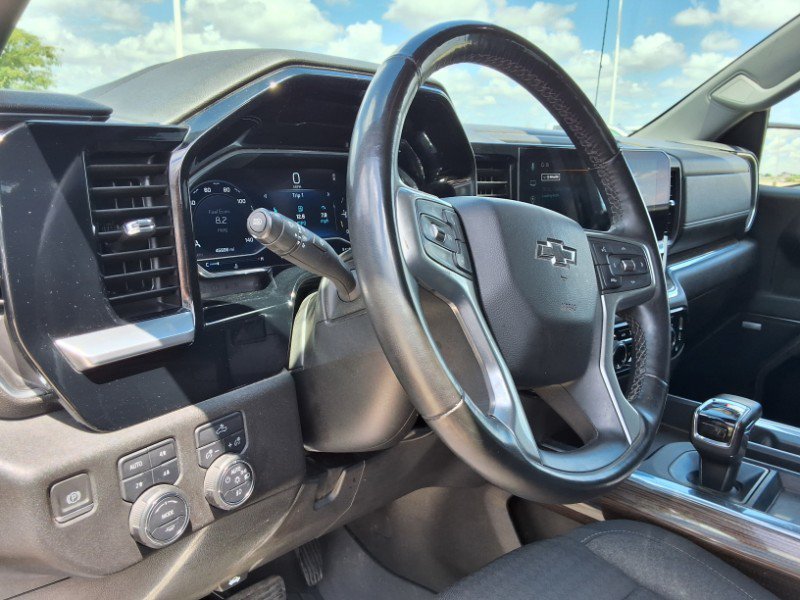 Used 2023 Chevrolet Silverado 1500 RST w/ Convenience Package II AWD/4WD image 10