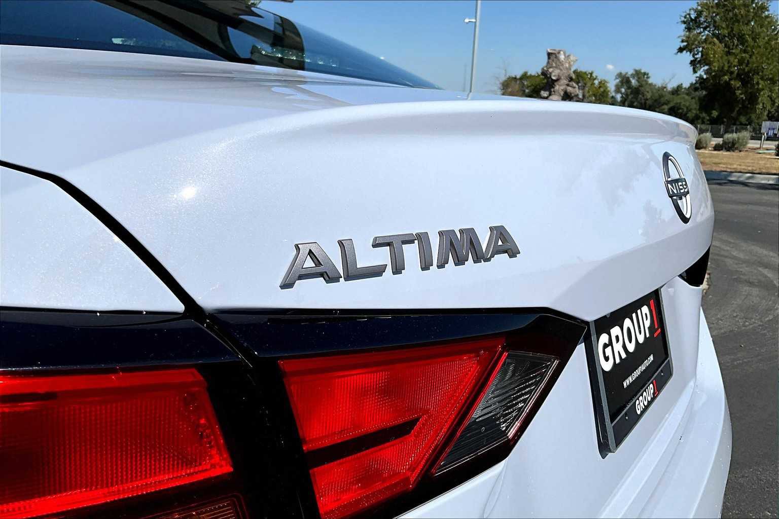 New 2025 Nissan Altima 2.5 SR image 15