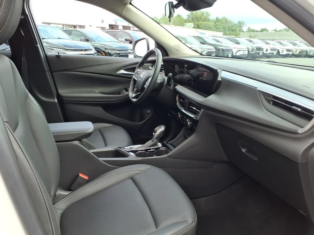 Certified 2024 Buick Encore GX Sport Touring w/ Experience Buick Package AWD/4WD image 16