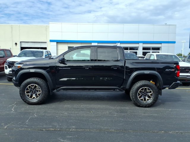 Certified 2023 Chevrolet Colorado ZR2 w/ ZR2 Convenience Package III AWD/4WD image 10