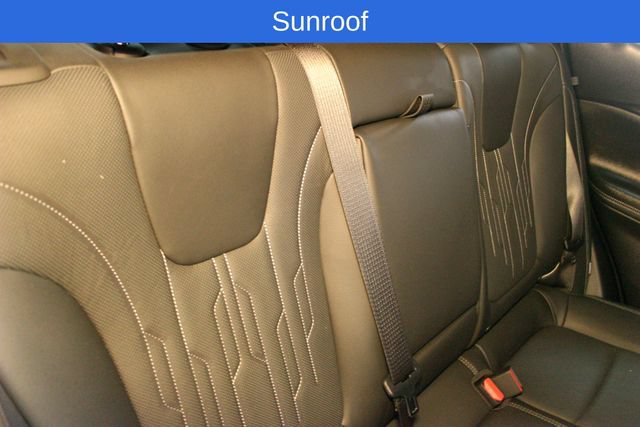 Used 2025 Buick Encore GX Avenir w/ Avenir Technology Package AWD/4WD image 14